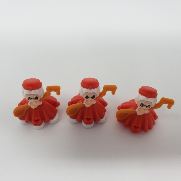 Kinder Joy Mrs Claus Christmas Toy Figures Set of 3 - Picture 5 of 14